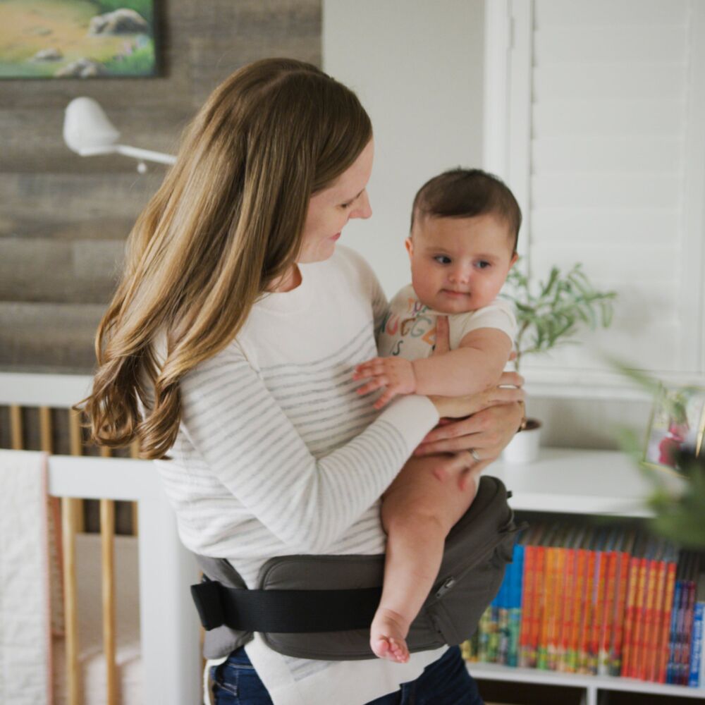 comfortable hip seat carrier for babies